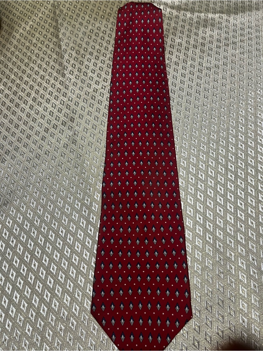 croft & barrow Burgundy Tie with Small Diamond Motif